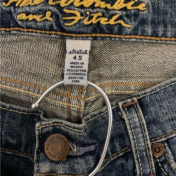 Abercrombie & Fitch Flare Boot Cut Stretch Jeans Denim women’s size 4 Short - Picture 3 of 6